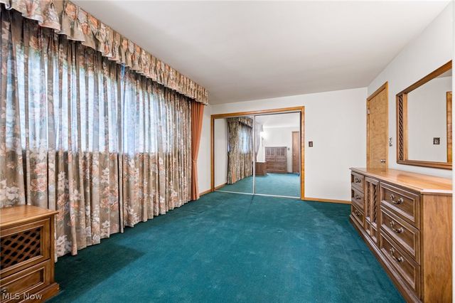 806 E Warner Road, Akron, OH 44319