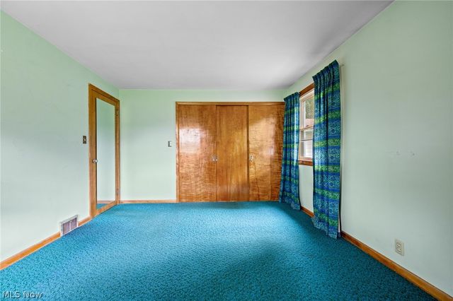 806 E Warner Road, Akron, OH 44319