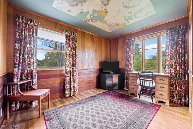 806 E Warner Road, Akron, OH 44319