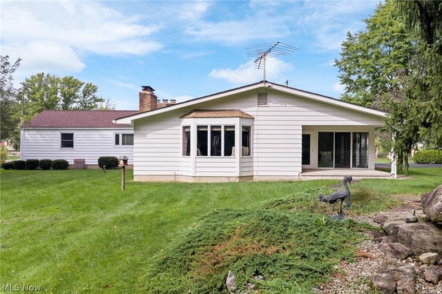 806 E Warner Road, Akron, OH 44319