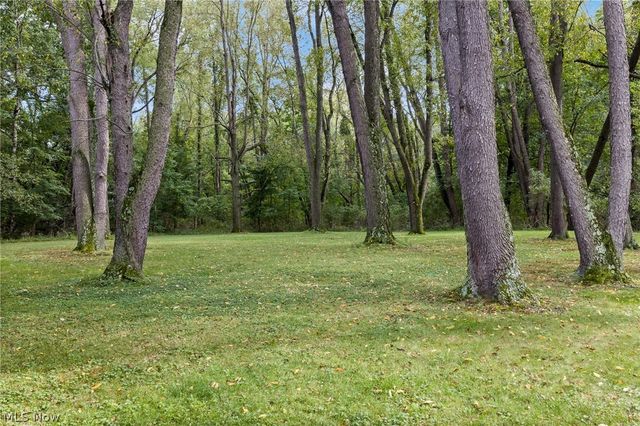 806 E Warner Road, Akron, OH 44319