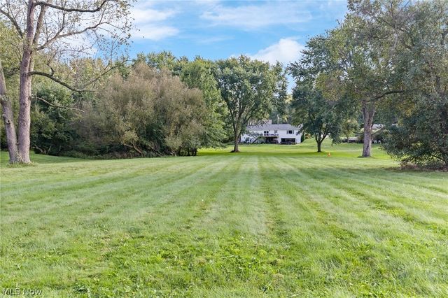 806 E Warner Road, Akron, OH 44319