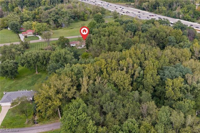 806 E Warner Road, Akron, OH 44319