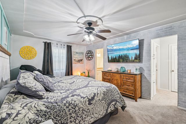 2609 Meadow Green, Bedford, TX 76021