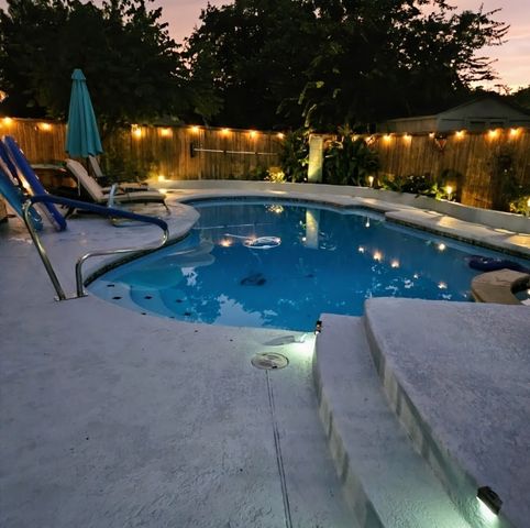 2609 Meadow Green, Bedford, TX 76021