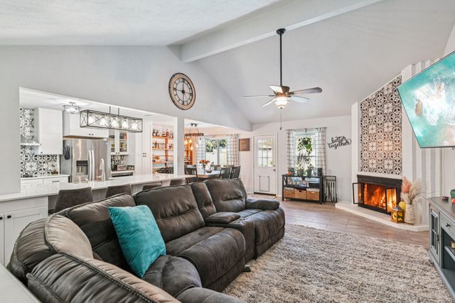 2609 Meadow Green, Bedford, TX 76021