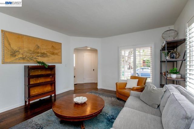 905 Del Mar Ave, Alameda, CA 94501