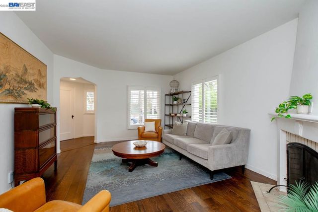 905 Del Mar Ave, Alameda, CA 94501