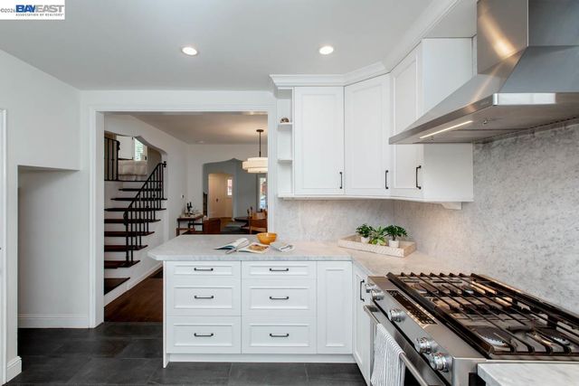 905 Del Mar Ave, Alameda, CA 94501