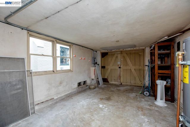 905 Del Mar Ave, Alameda, CA 94501