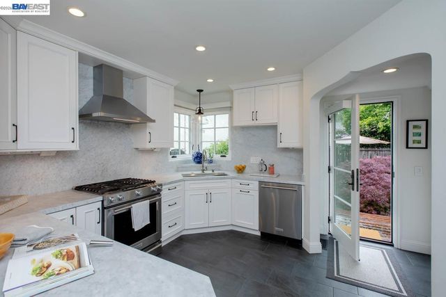 905 Del Mar Ave, Alameda, CA 94501