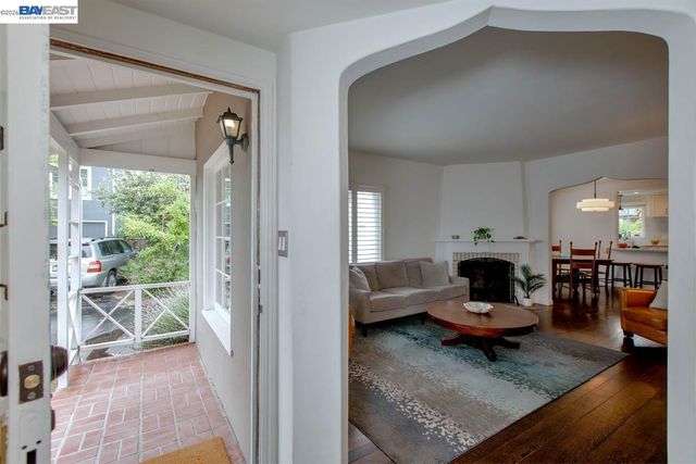 905 Del Mar Ave, Alameda, CA 94501