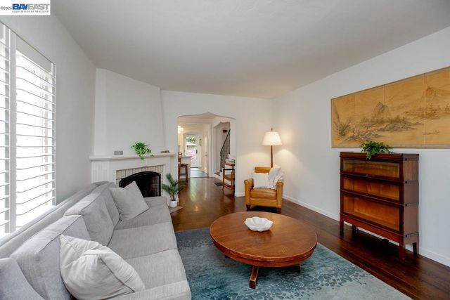 905 Del Mar Ave, Alameda, CA 94501