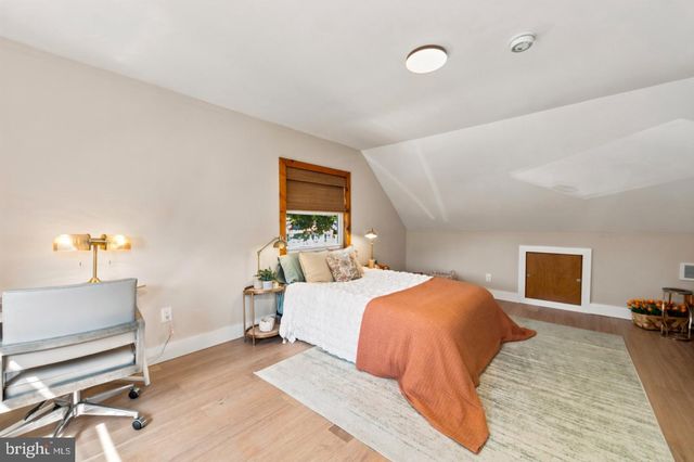 401 WOODLAND AVE, Cherry Hill, NJ 08002