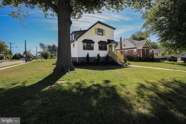 401 WOODLAND AVE, Cherry Hill, NJ 08002