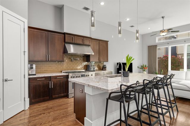 1605 Knox Street B, Houston, TX 77007