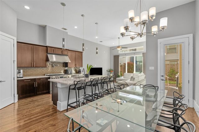 1605 Knox Street B, Houston, TX 77007