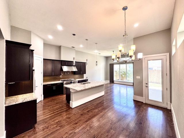 1605 Knox Street B, Houston, TX 77007