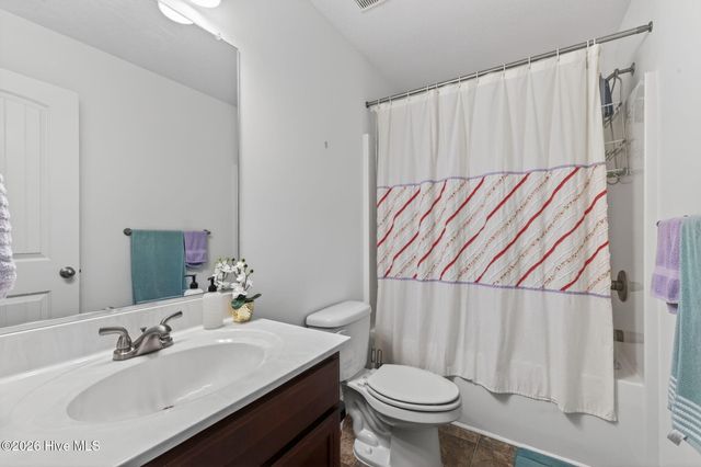 106 Snoozy Manor Lane, Moyock, NC 27958