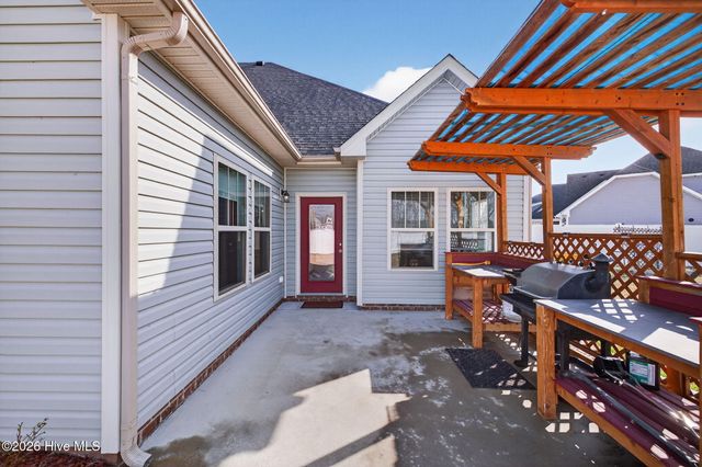106 Snoozy Manor Lane, Moyock, NC 27958