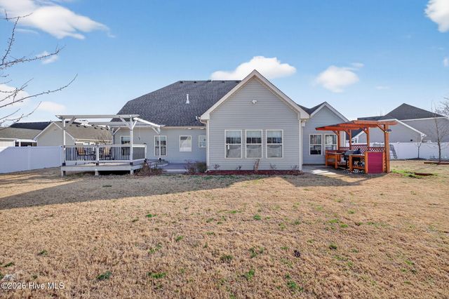 106 Snoozy Manor Lane, Moyock, NC 27958