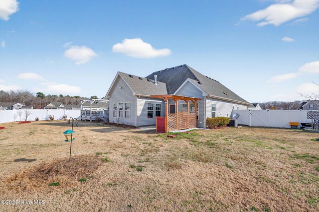 106 Snoozy Manor Lane, Moyock, NC 27958