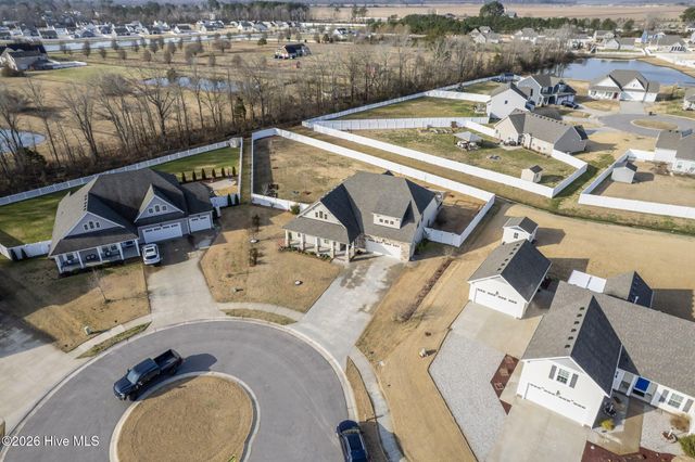 106 Snoozy Manor Lane, Moyock, NC 27958