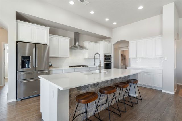 6 W Serena, Santa Fe, NM 87508