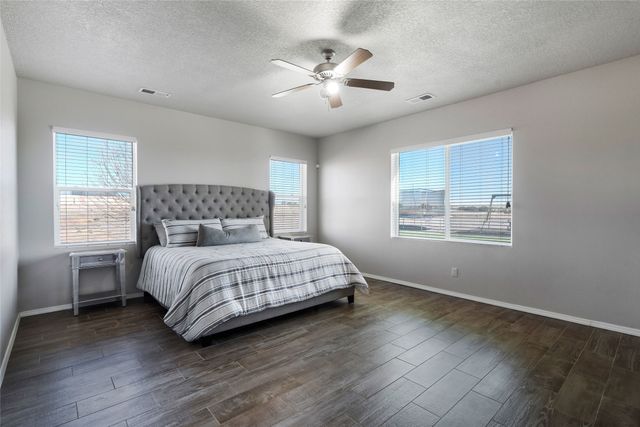 6 W Serena, Santa Fe, NM 87508