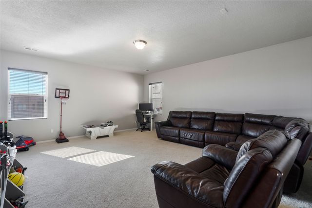 6 W Serena, Santa Fe, NM 87508