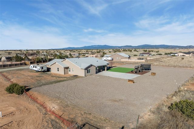 6 W Serena, Santa Fe, NM 87508