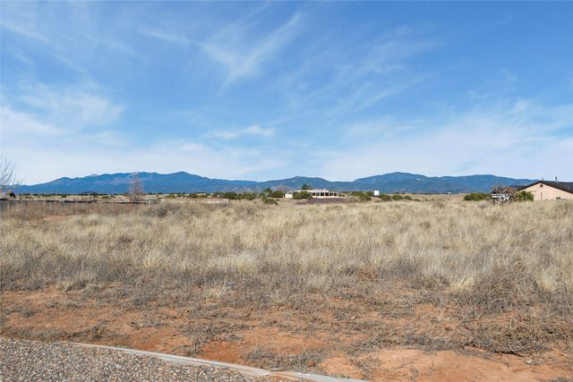 6 W Serena, Santa Fe, NM 87508