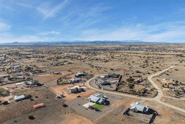 6 W Serena, Santa Fe, NM 87508