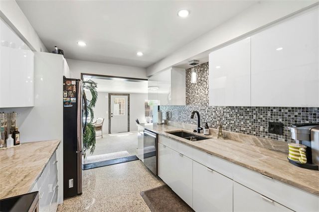 3947 HUNTINGTON STREET NE, St Petersburg, FL 33703