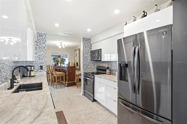 3947 HUNTINGTON STREET NE, St Petersburg, FL 33703