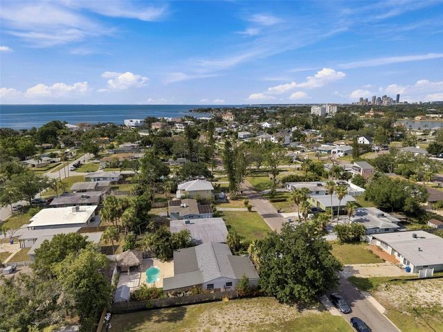 3947 HUNTINGTON STREET NE, St Petersburg, FL 33703
