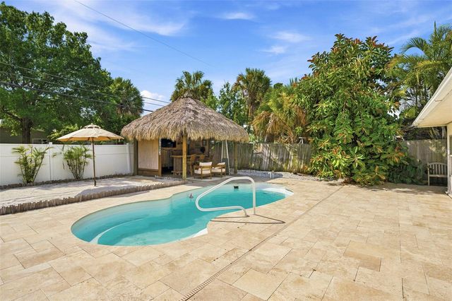 3947 HUNTINGTON STREET NE, St Petersburg, FL 33703