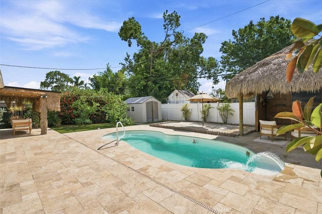3947 HUNTINGTON STREET NE, St Petersburg, FL 33703