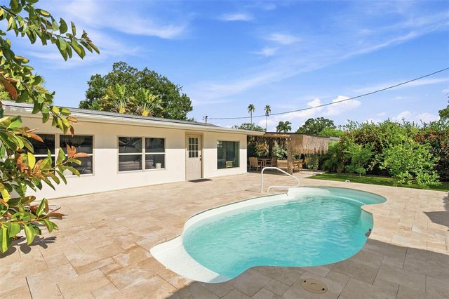 3947 HUNTINGTON STREET NE, St Petersburg, FL 33703