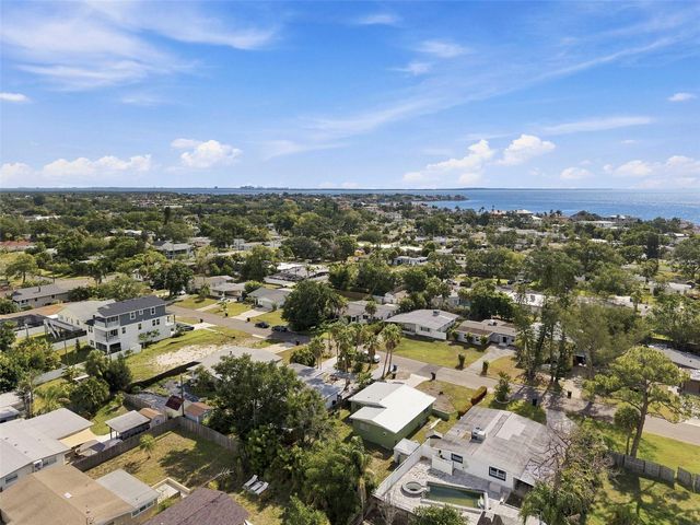 3947 HUNTINGTON STREET NE, St Petersburg, FL 33703