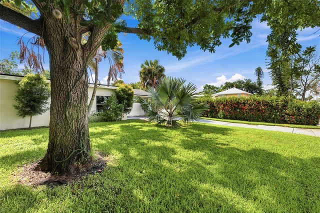 3947 HUNTINGTON STREET NE, St Petersburg, FL 33703