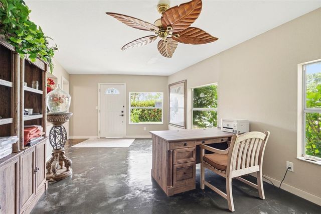 3947 HUNTINGTON STREET NE, St Petersburg, FL 33703