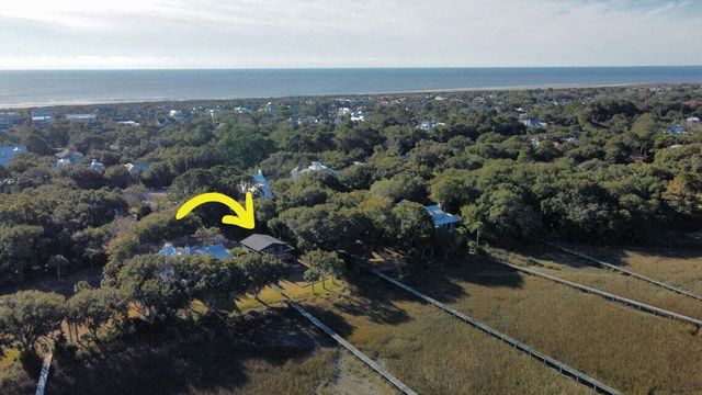 2720 Goldbug Avenue, Sullivans Island, SC 29482
