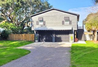 2720 Goldbug Avenue, Sullivans Island, SC 29482