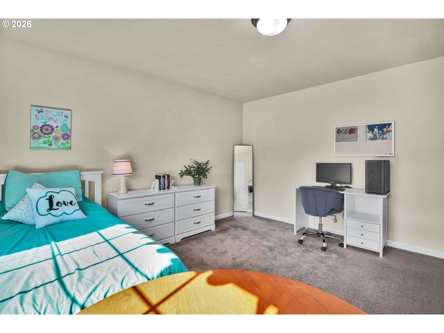 17925 Sw BRISK Ln, Beaverton, OR 97007