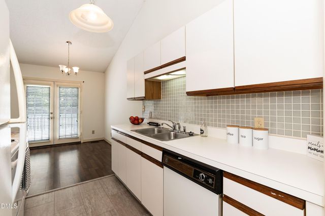 5604 Spring Pines Way, Raleigh, NC 27616
