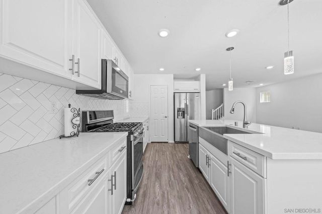41917 Zafra St, Murrieta, CA 92562