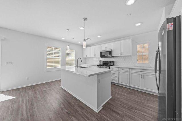 41917 Zafra St, Murrieta, CA 92562