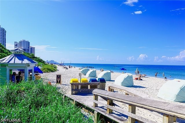 772 Reef Point CIR 55, Naples, FL 34108