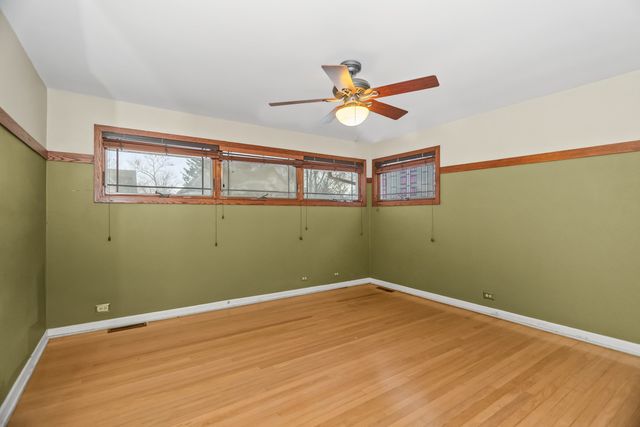 730 S 10TH Avenue, La Grange, IL 60525